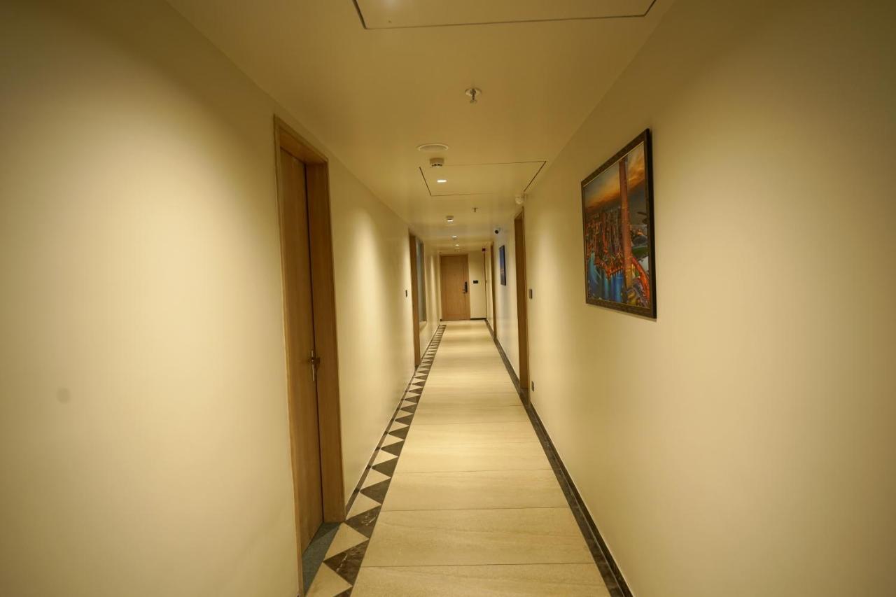 ראג'קוט The Galleria Hotel מראה חיצוני תמונה