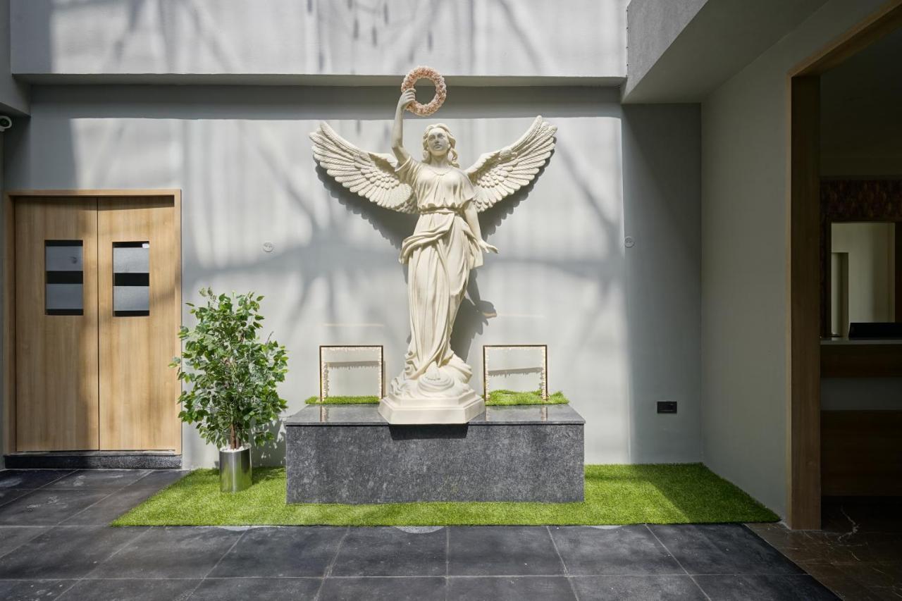 ראג'קוט The Galleria Hotel מראה חיצוני תמונה