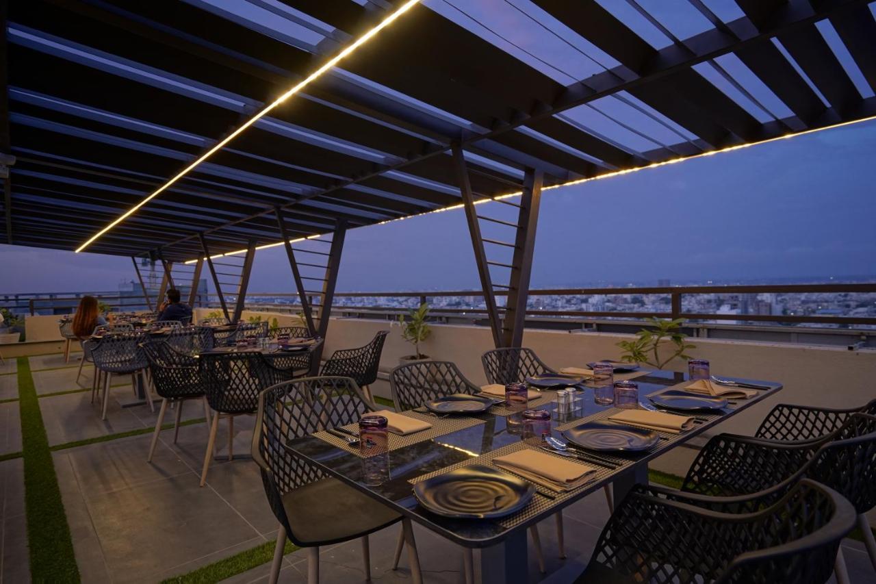 ראג'קוט The Galleria Hotel מראה חיצוני תמונה