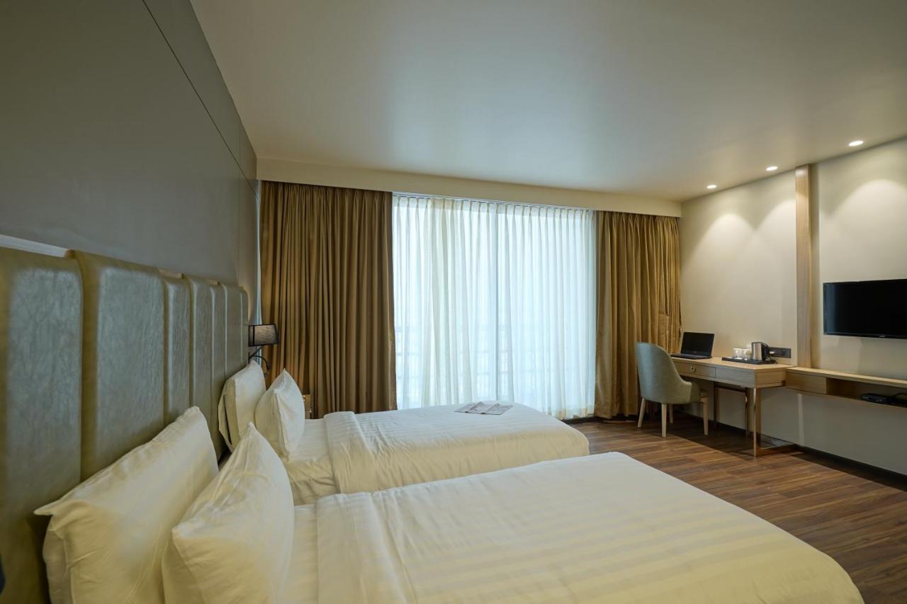 ראג'קוט The Galleria Hotel מראה חיצוני תמונה